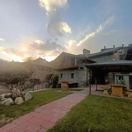 Le Temps Retrouve - Casa Tipica Con Giardino Villa Villeneuve Exteriör bild
