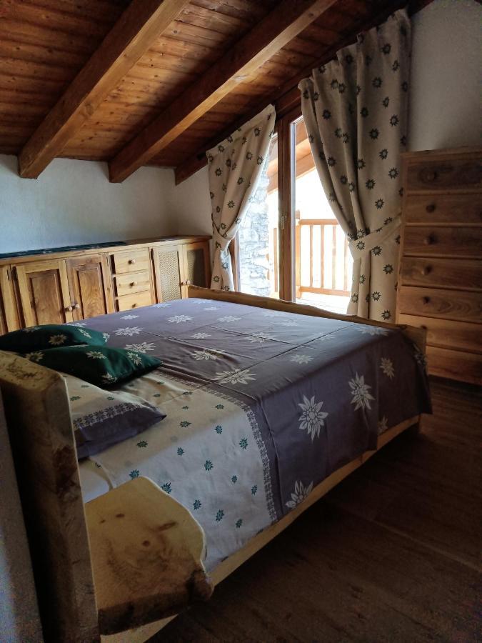 Le Temps Retrouve - Casa Tipica Con Giardino Villa Villeneuve Exteriör bild