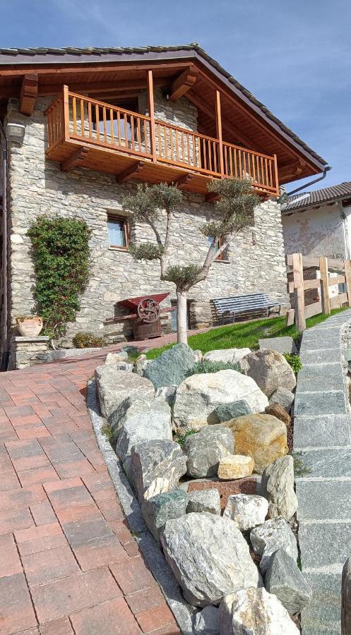 Le Temps Retrouve - Casa Tipica Con Giardino Villa Villeneuve Exteriör bild